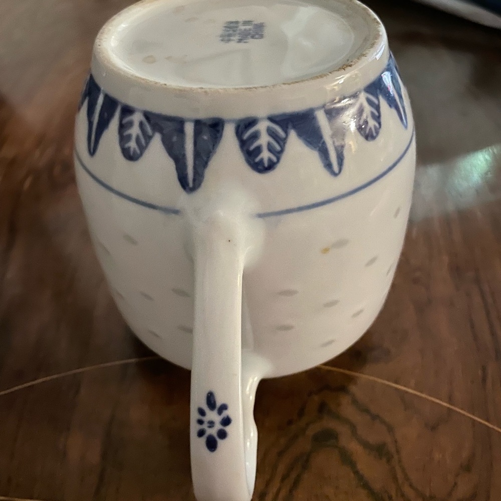 Jingdezhen Teapot with Rice Grain Pattern - Picture 9 of 9